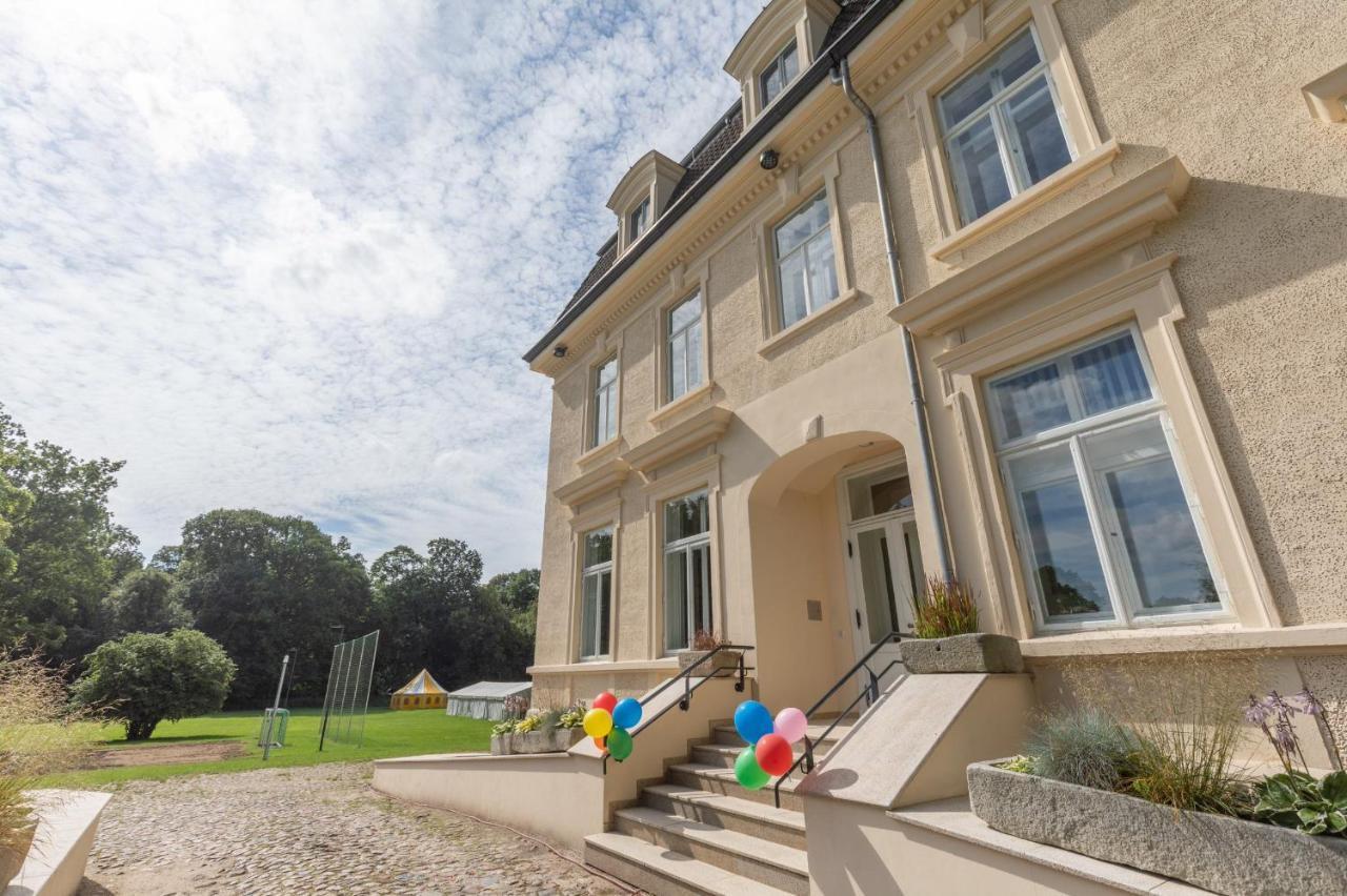 Familienhotel Schloss Leizen Bioverpflegung Exterior foto